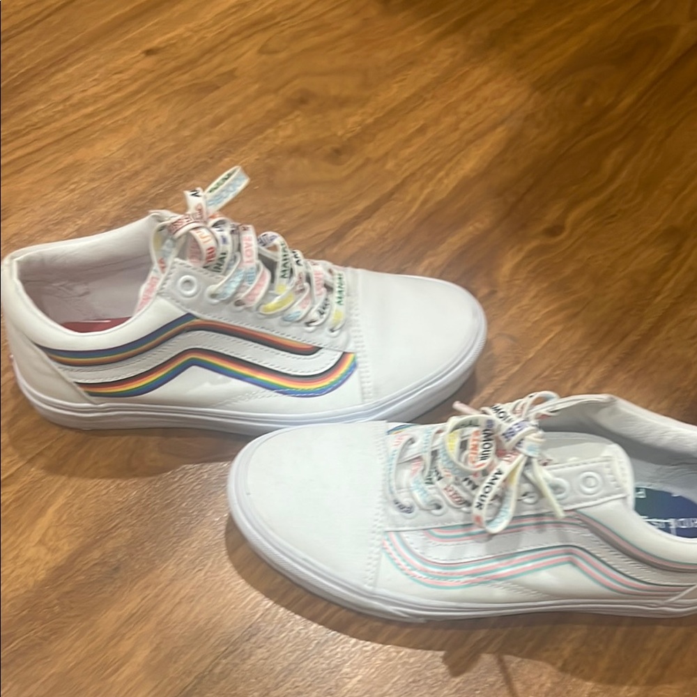 Vans White Red Sneakers Classic Style